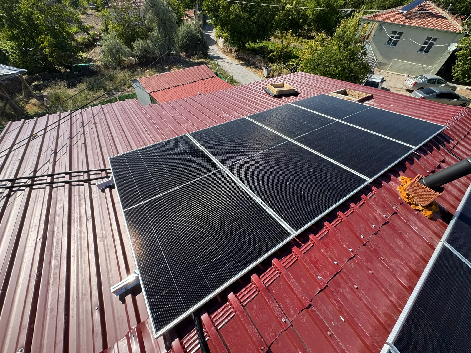 Kayseri Kocasinan – 4960 Wp Off-Grid Akülü Sistem